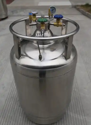 自增压液氮罐